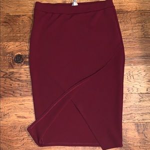 Pencil skirt with front split